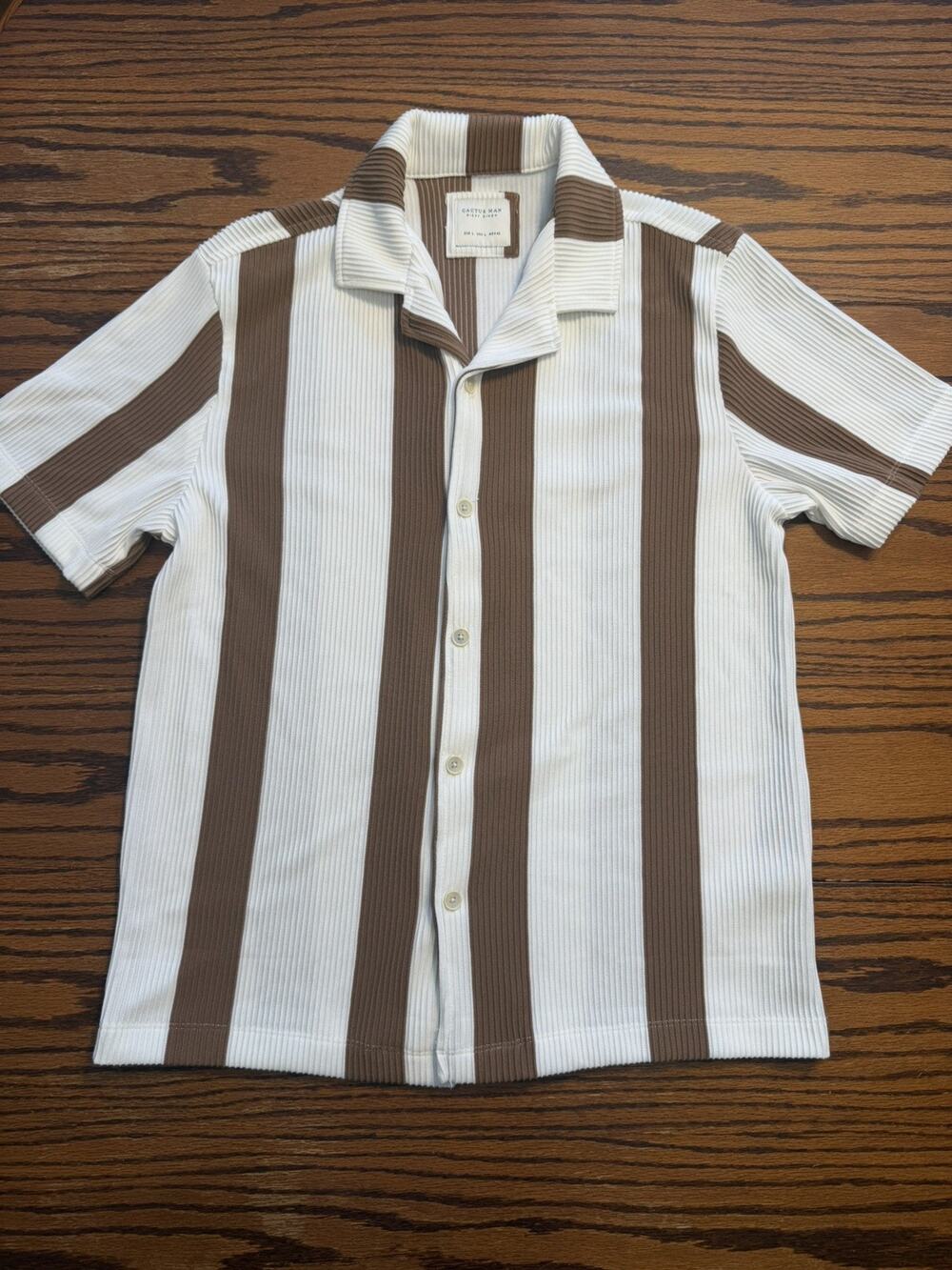 Cactus Man Ricky Singh Short Sleeve Button camp Shirt Large Men’s brown & white